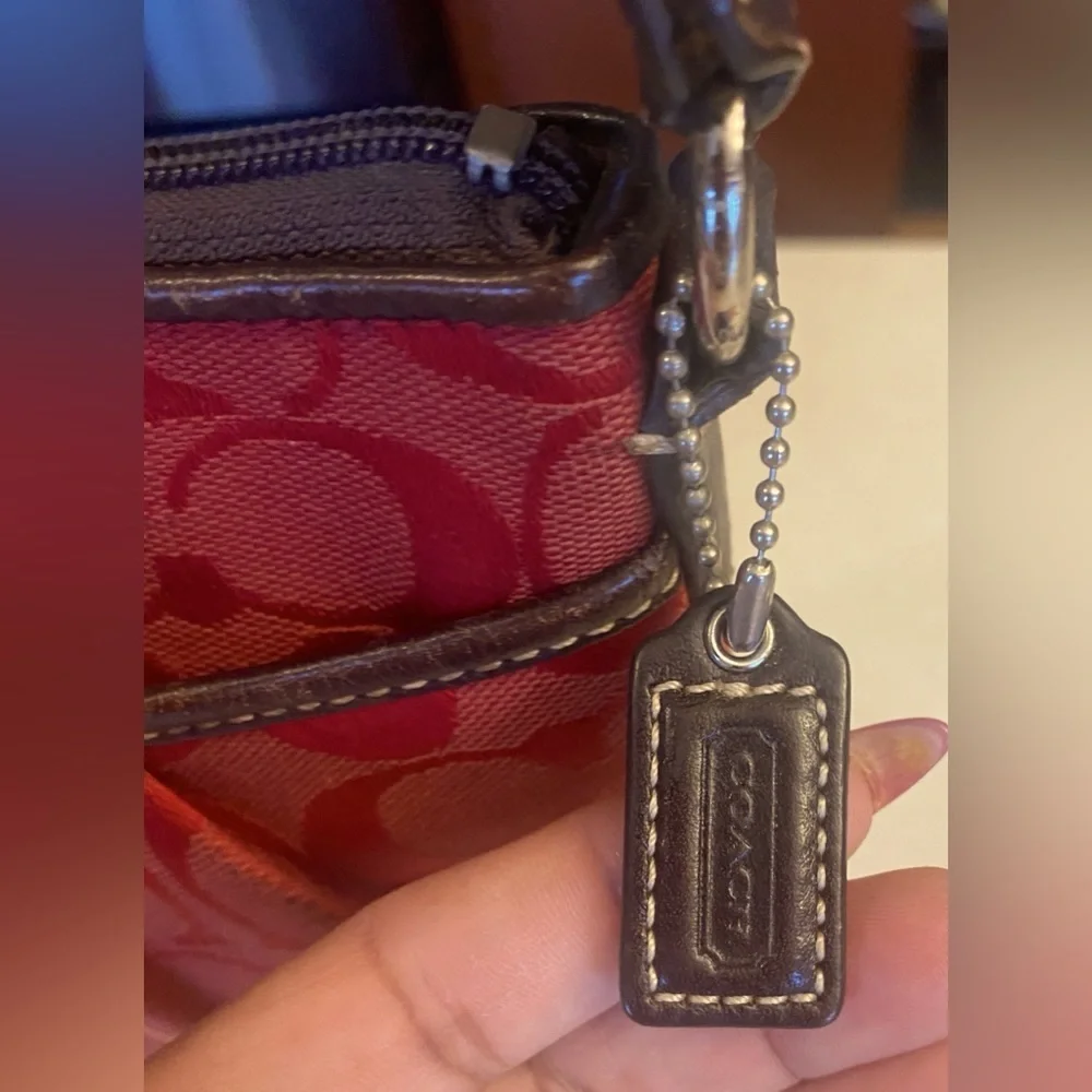 COACH Cherry Red Signature Swing Pleated Adjustable Crossbody/Shoulder Bag, EUC - Picture 6 of 16